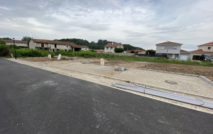 Terrain GENAS 240 000 € Terrain GENAS 240 000 €